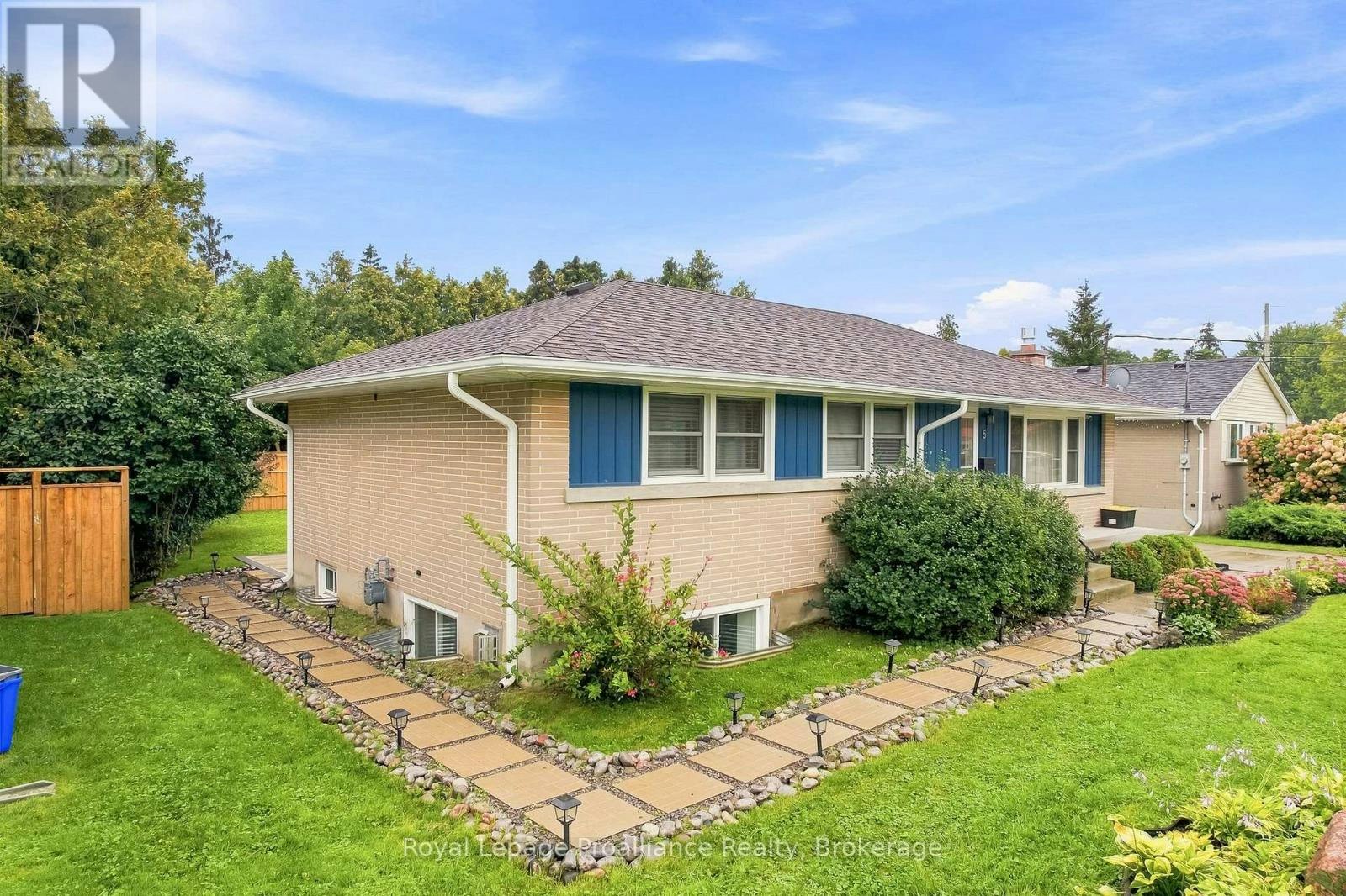 B-5 Jane Street, Cobourg, ON, K9A 1K2
