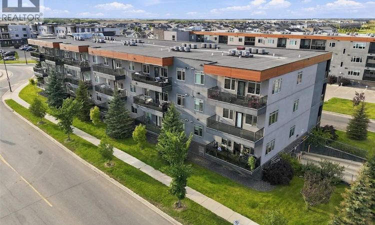 202-770 Childers Crescent