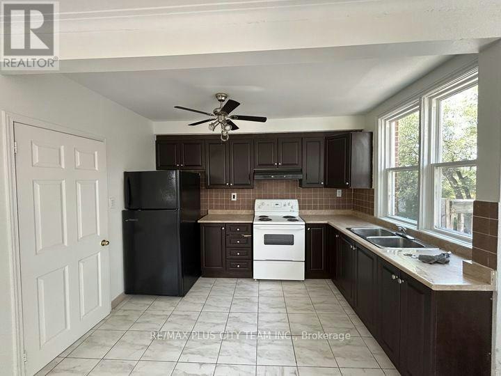 2-3432 Bathurst Street, Toronto, ON, M6A 2C2 - 5