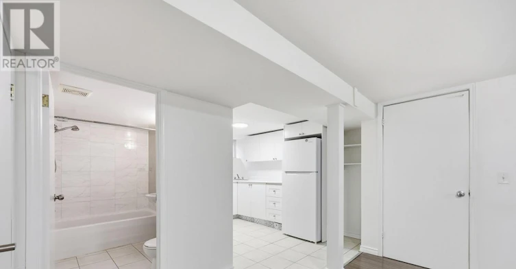 LOWER-292 Bogert Avenue, Toronto, ON, M2N 1L5 - 8