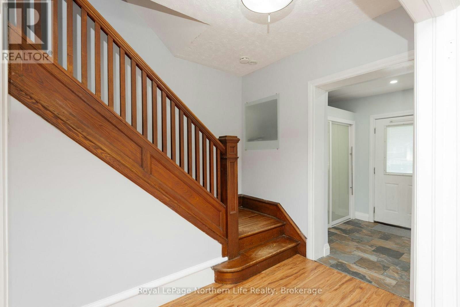 583 Wyld Street, North Bay, ON, P1B 1Z8