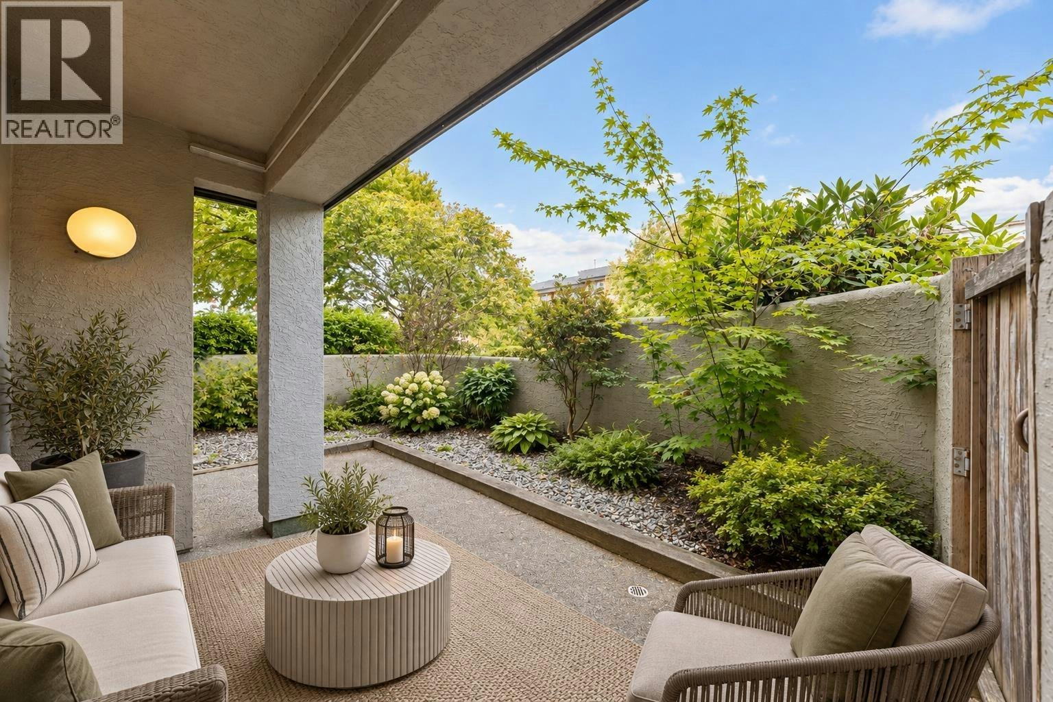 106-125 W 18th Street, North Vancouver, BC, V7M 1W5