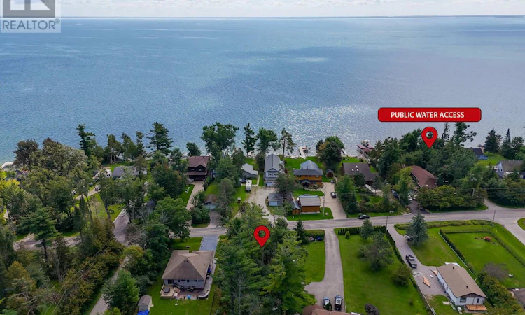 108 Lakeshore Road E