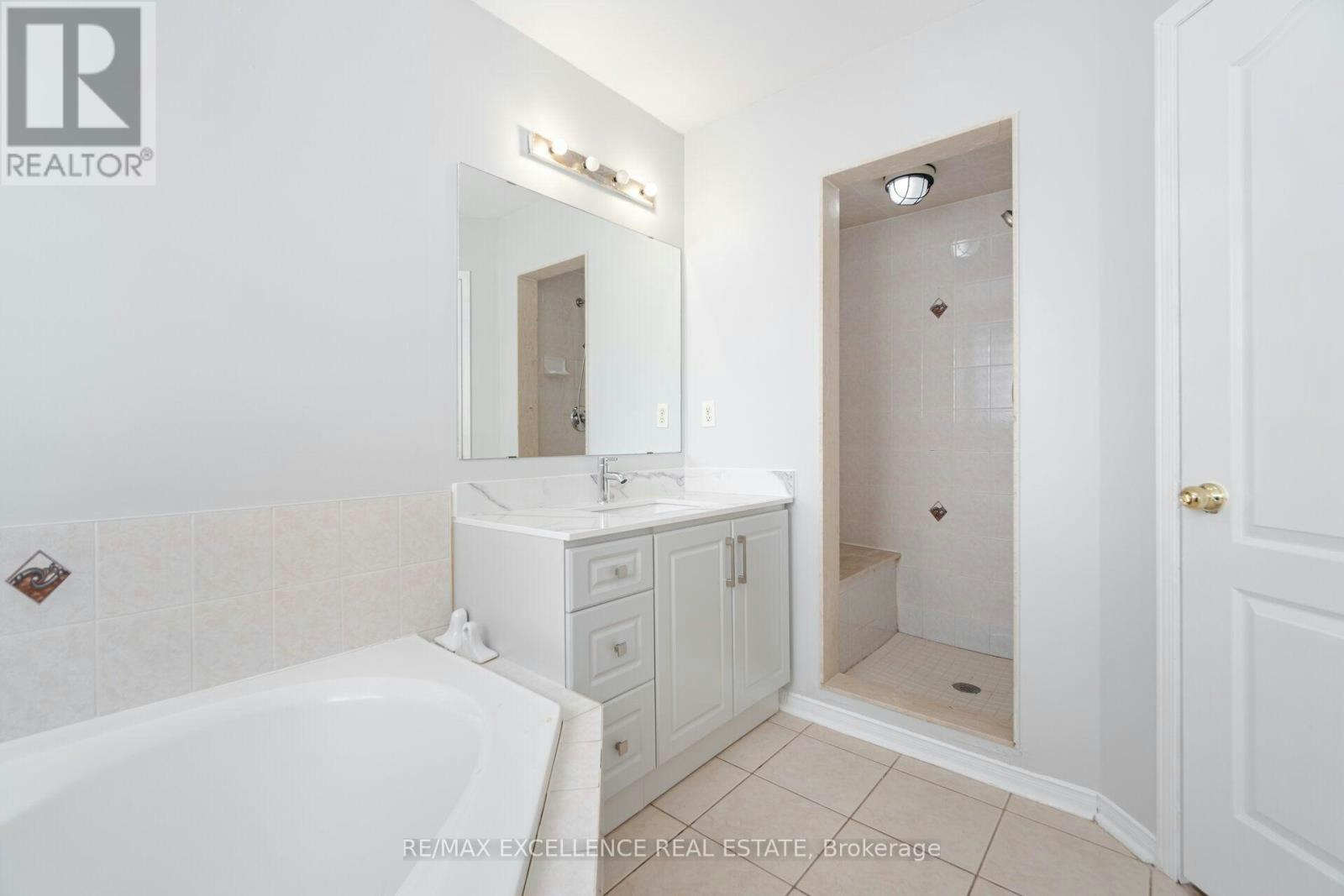 9 Continental Road, Brampton, ON, L7A 2H4 - 24