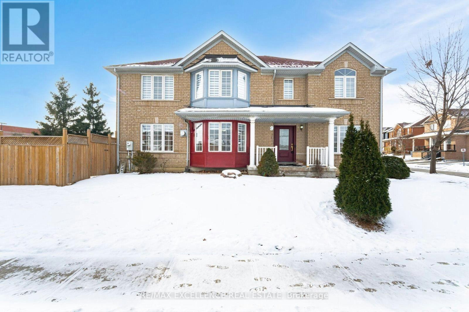 9 Continental Road, Brampton, ON, L7A 2H4 - 2