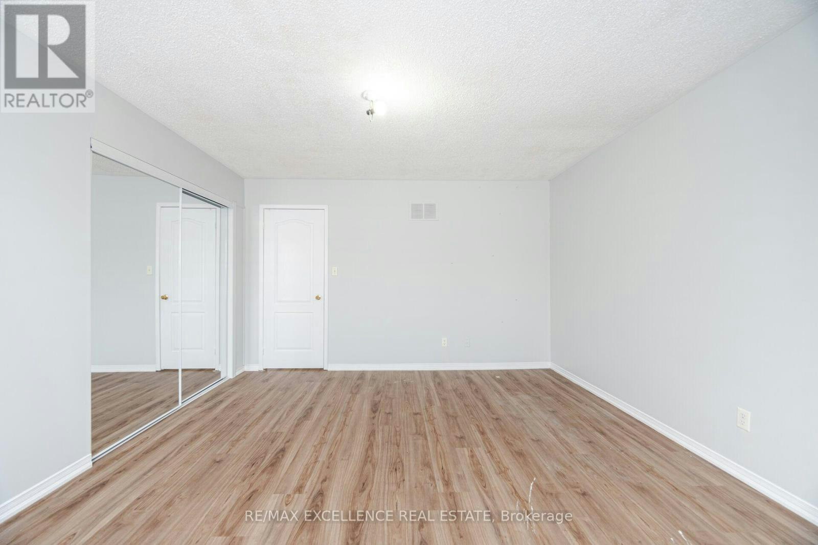9 Continental Road, Brampton, ON, L7A 2H4 - 28