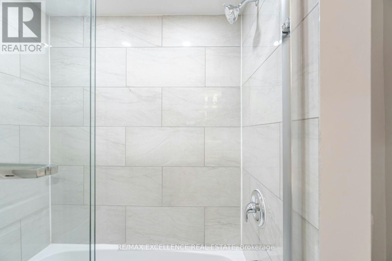 9 Continental Road, Brampton, ON, L7A 2H4 - 31