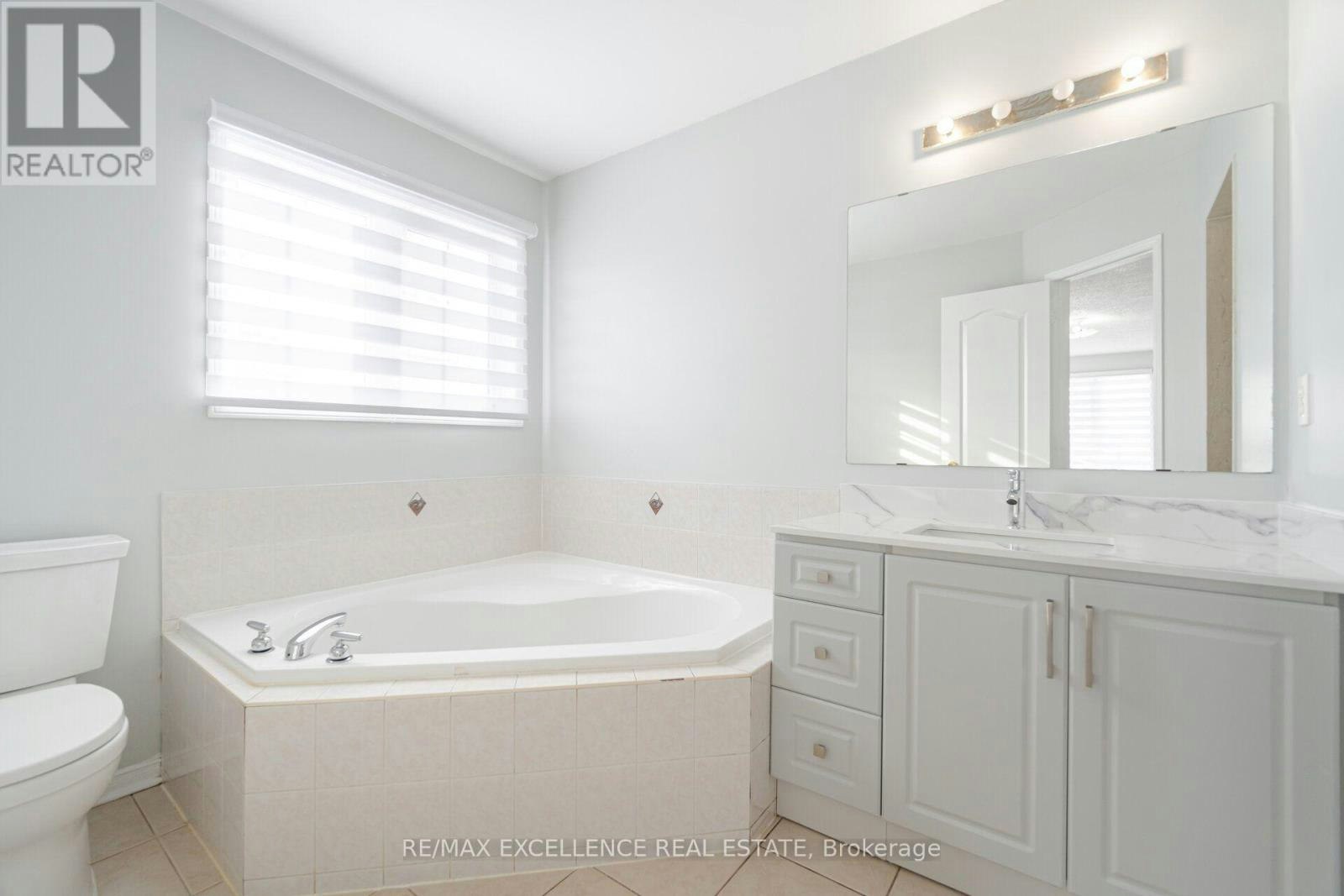 9 Continental Road, Brampton, ON, L7A 2H4 - 23