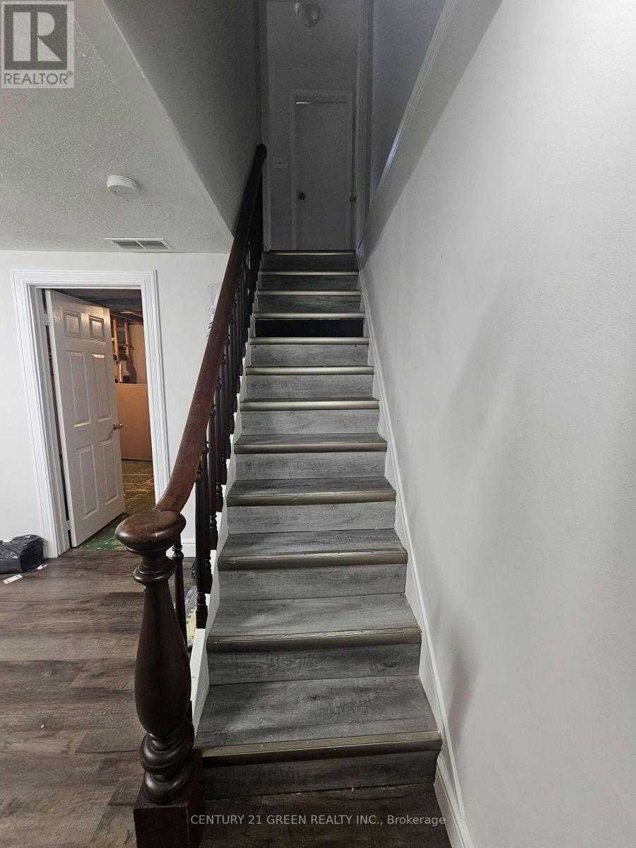 BSMT-32 Elvira Crescent, London, ON, N6E 2P4 - 3