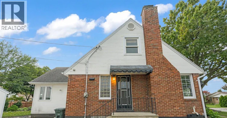 2584 Chilver, Windsor, ON, N8W 2V9 - 2