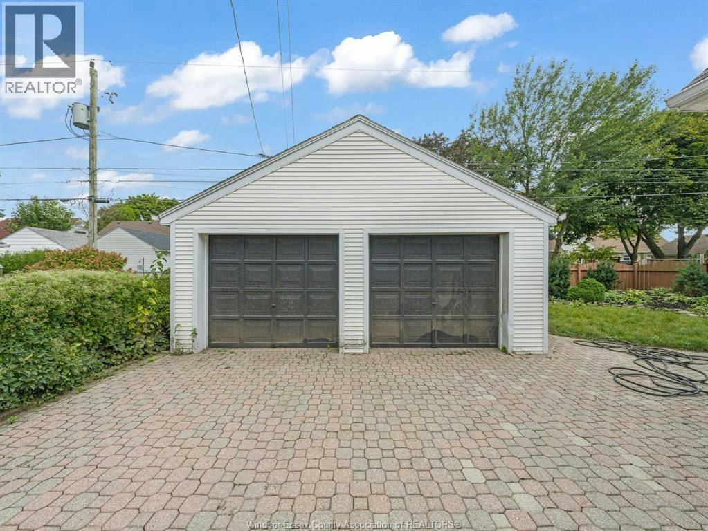 2584 Chilver, Windsor, ON, N8W 2V9 - 3