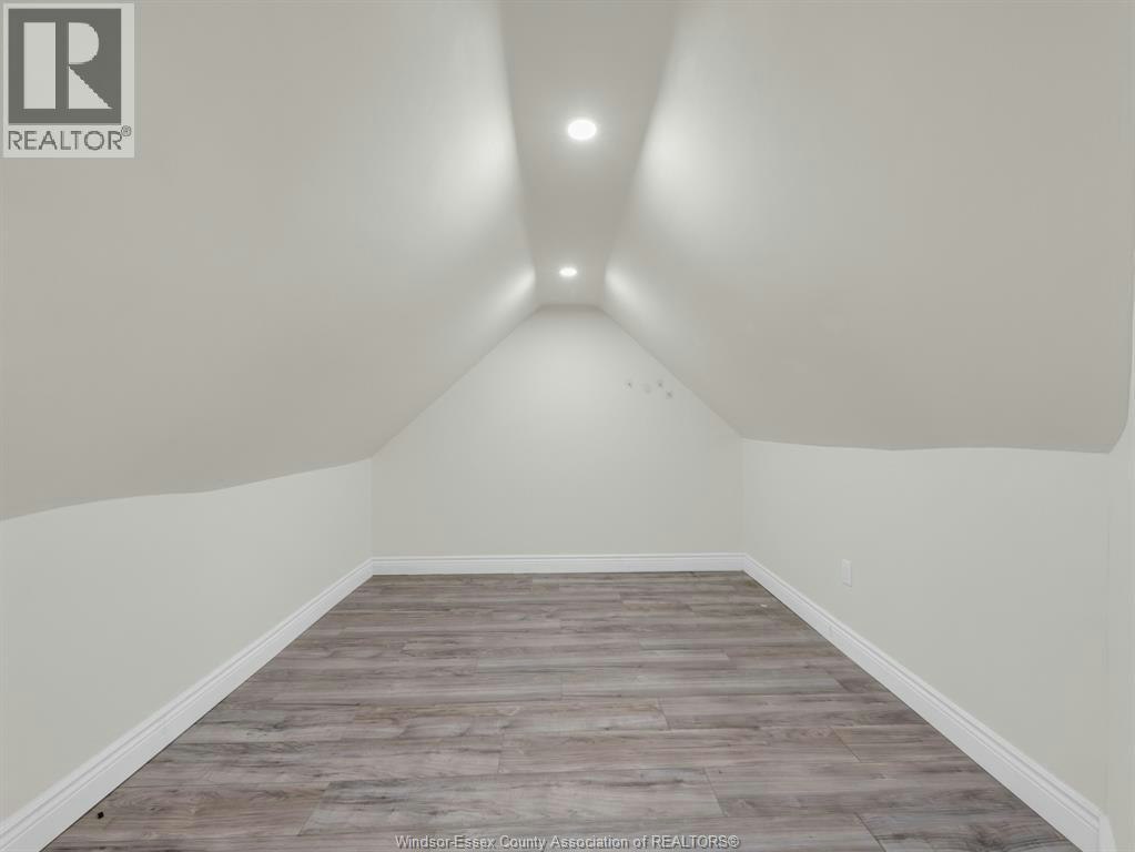 2584 Chilver, Windsor, ON, N8W 2V9 - 21