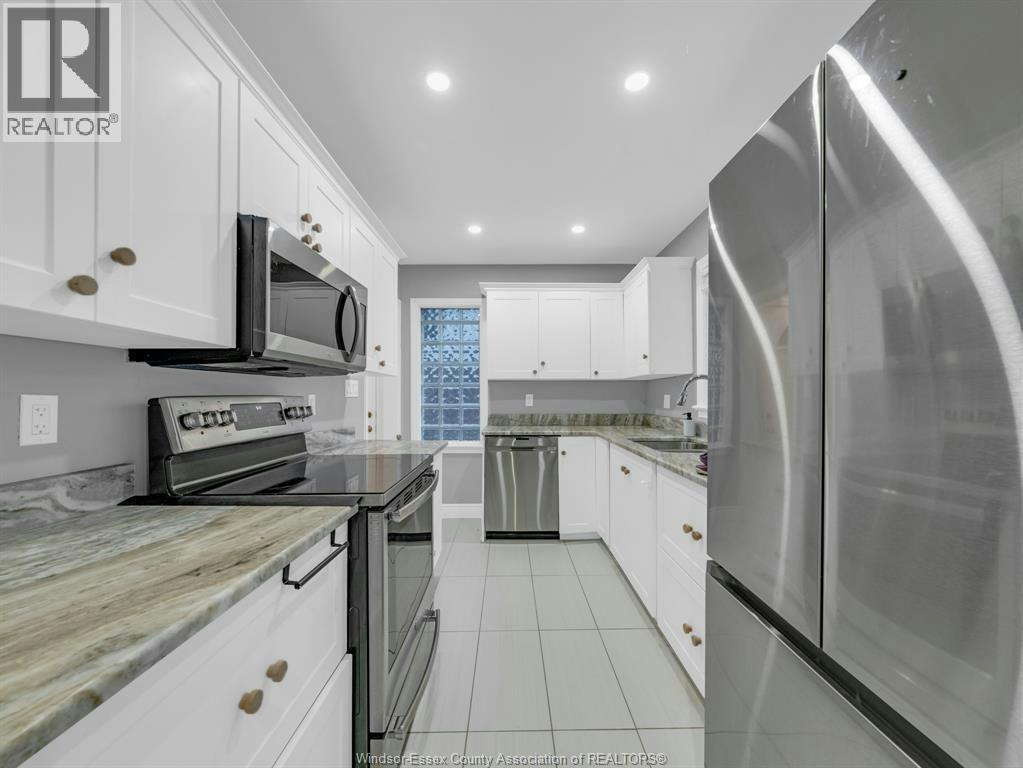 2584 Chilver, Windsor, ON, N8W 2V9 - 12