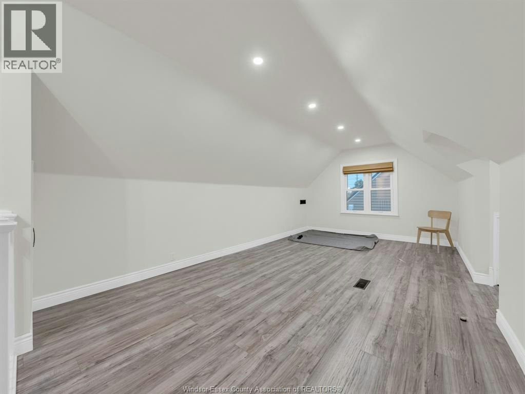2584 Chilver, Windsor, ON, N8W 2V9 - 19