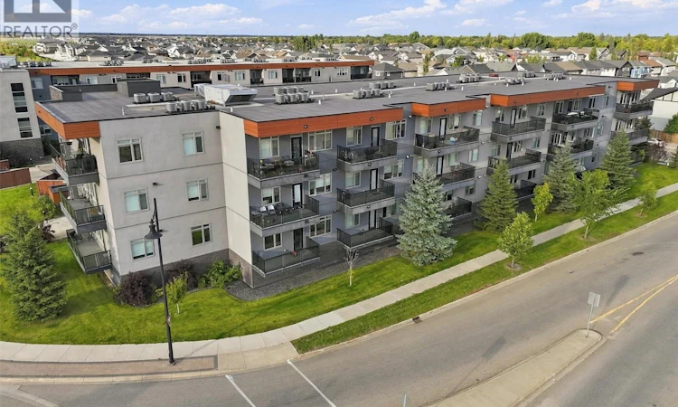 205-770 Childers Crescent