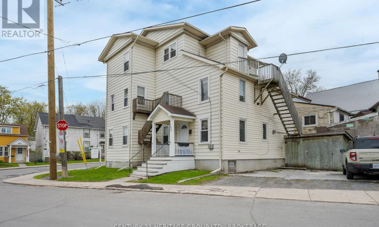 432 Barrie Street