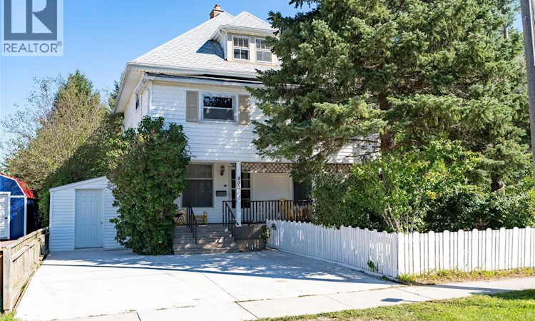 802 Elgin Street
