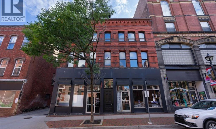 3B-82 Germain Street