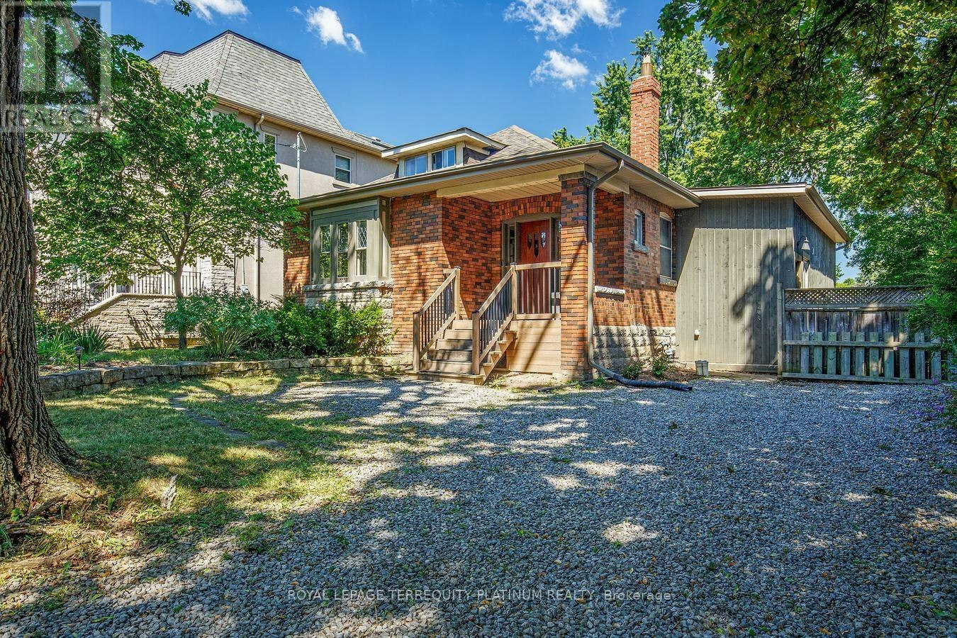204 Ellerslie Avenue, Toronto, ON, M2N 1Y4 - 48