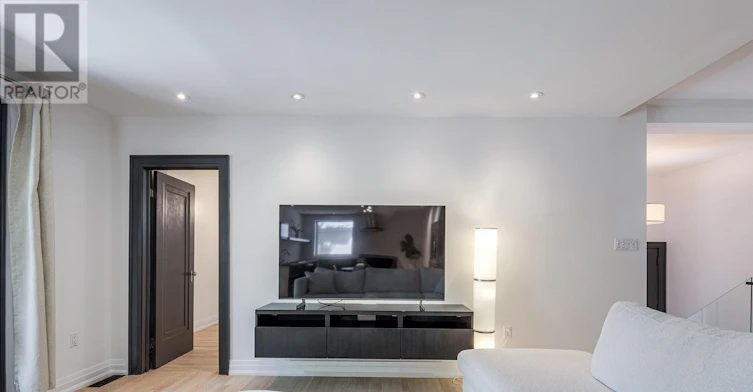 204 Ellerslie Avenue, Toronto, ON, M2N 1Y4 - 14