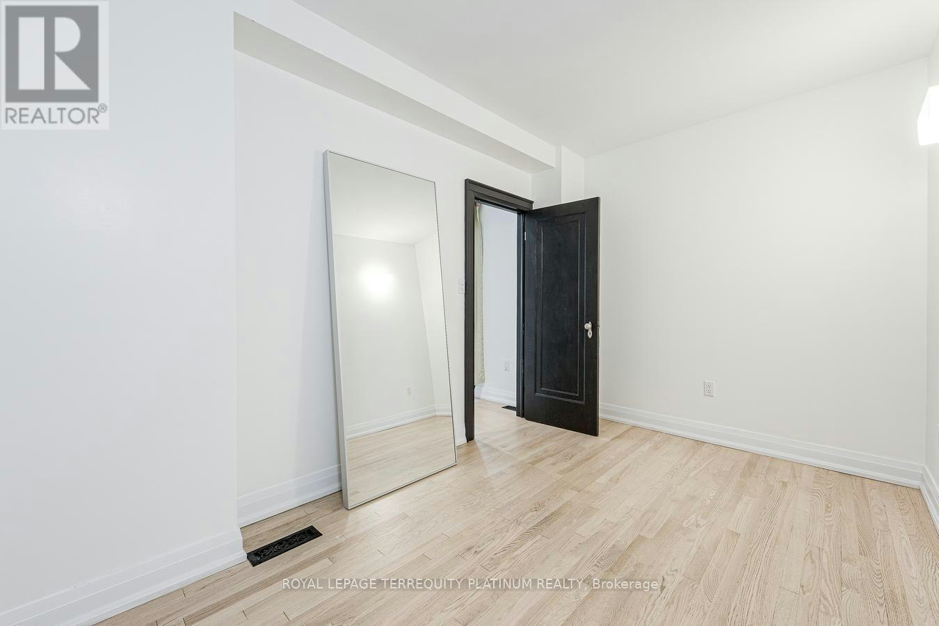 204 Ellerslie Avenue, Toronto, ON, M2N 1Y4 - 21