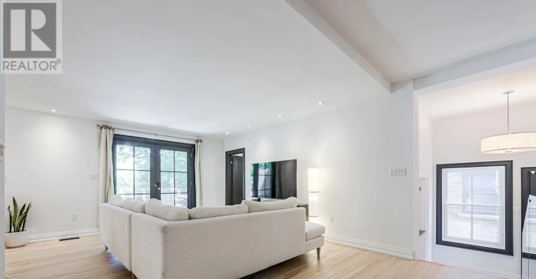 204 Ellerslie Avenue, Toronto, ON, M2N 1Y4 - 12