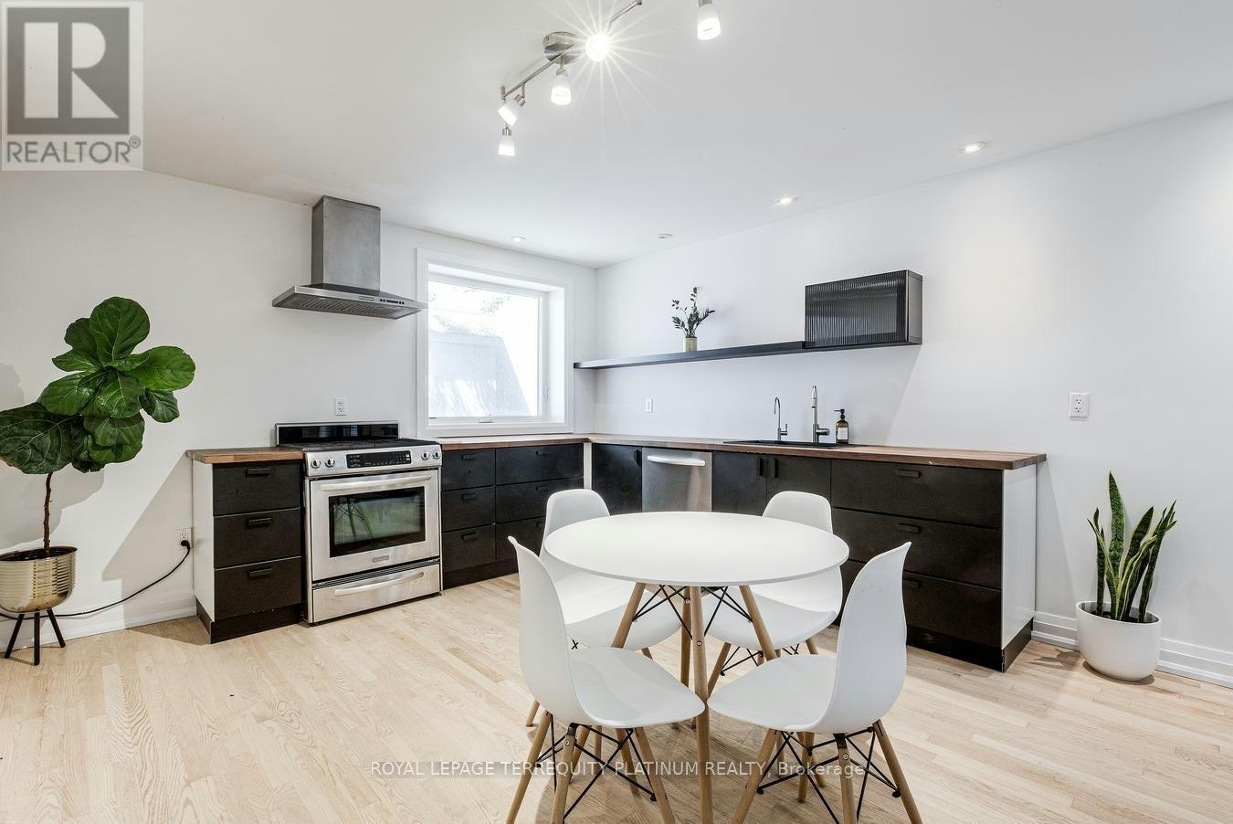 204 Ellerslie Avenue, Toronto, ON, M2N 1Y4 - 18