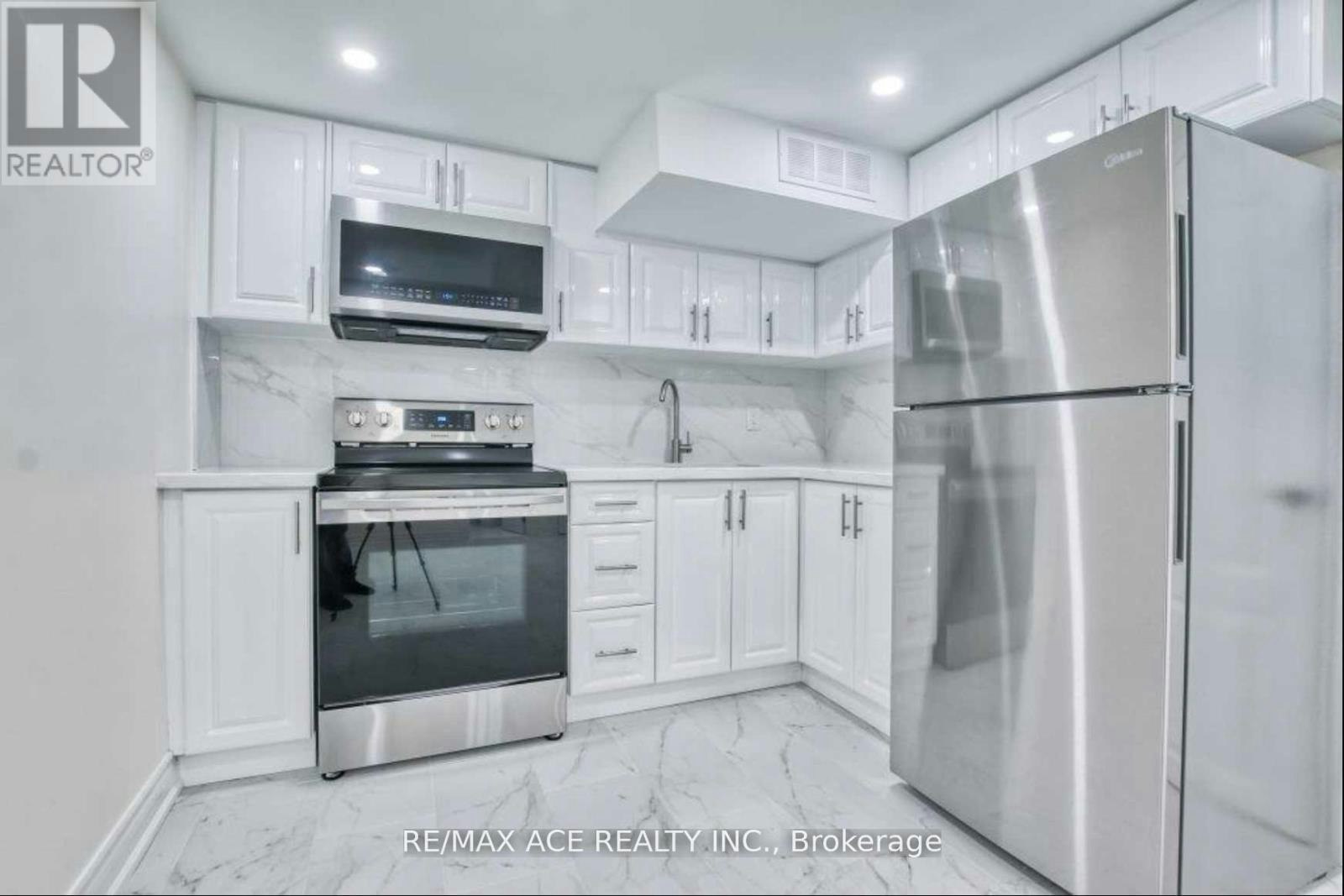 BSMT-17 Brewton Road, Toronto, ON, M1G 1W2 - 5