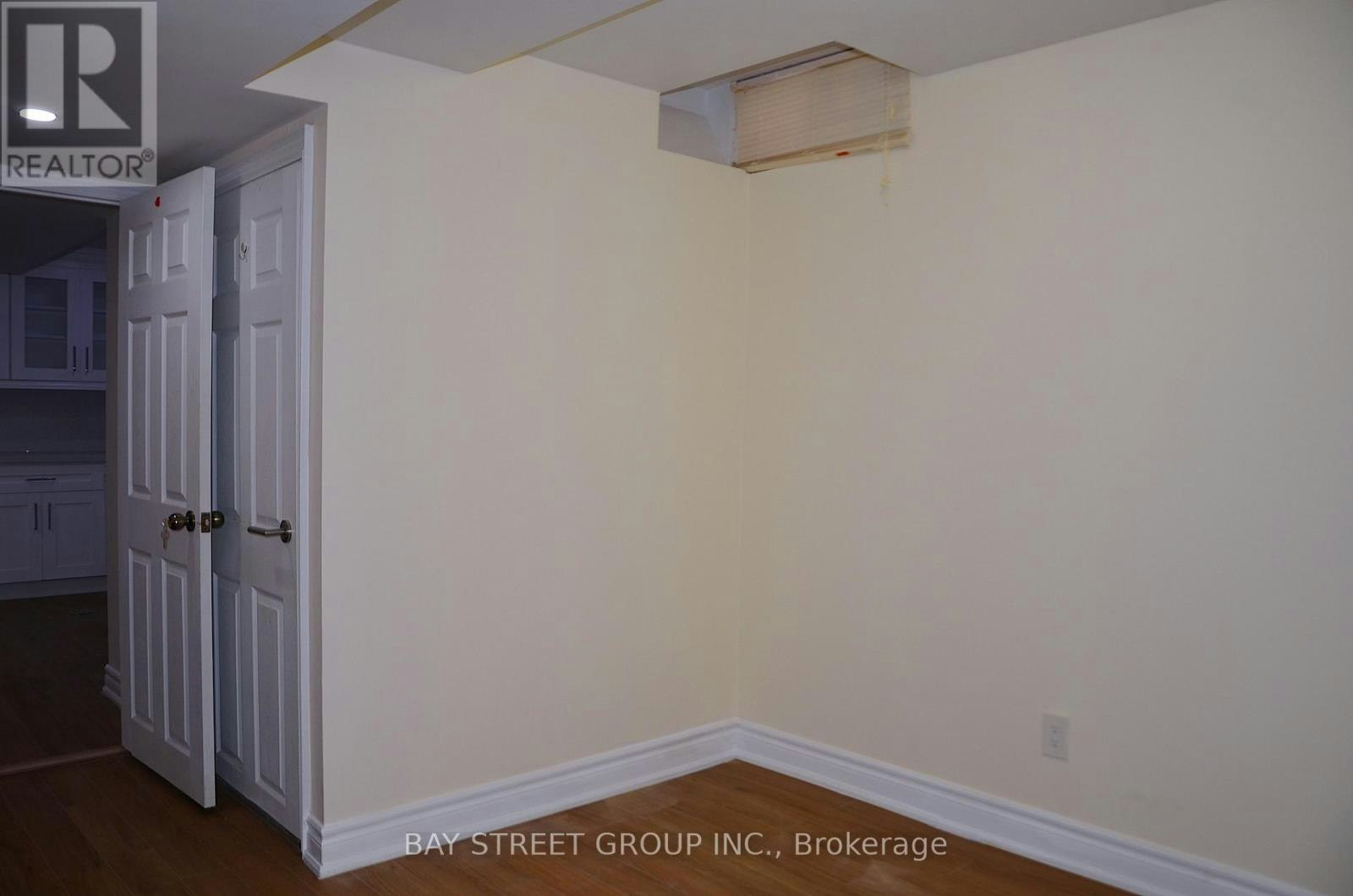 58 Alanbull Square, Toronto, ON, M1V 4M1 - 8