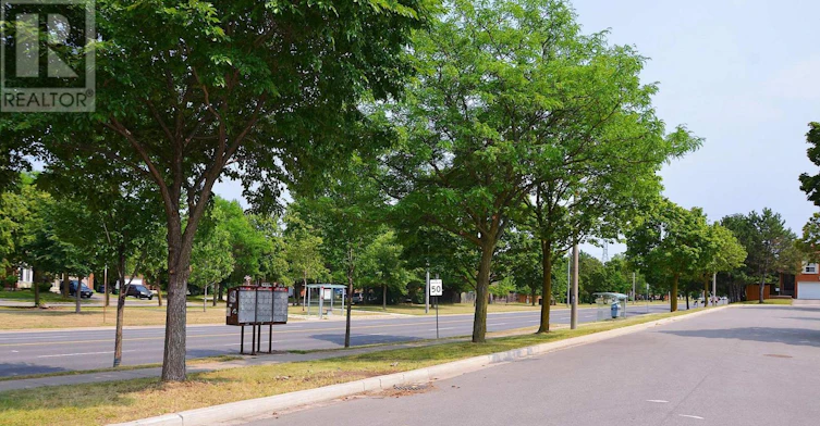58 Alanbull Square, Toronto, ON, M1V 4M1 - 12