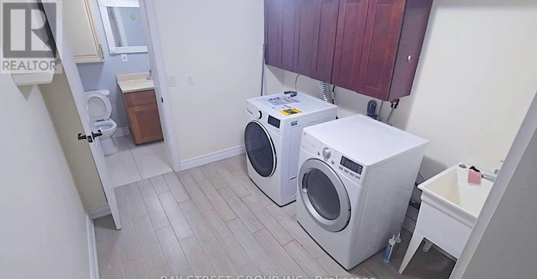 58 Alanbull Square, Toronto, ON, M1V 4M1 - 10
