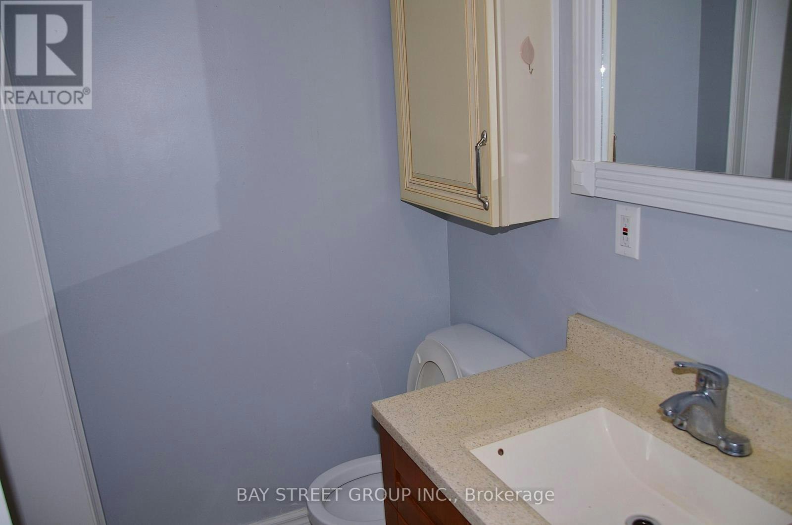 58 Alanbull Square, Toronto, ON, M1V 4M1 - 11