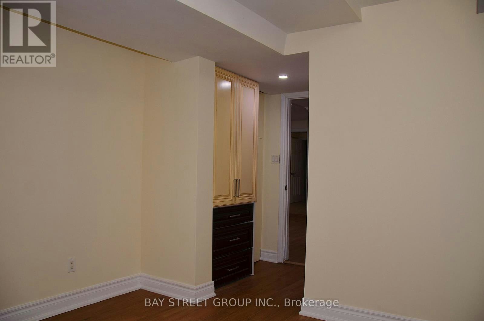 58 Alanbull Square, Toronto, ON, M1V 4M1 - 9