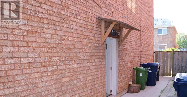 58 Alanbull Square, Toronto, ON, M1V 4M1 - 2