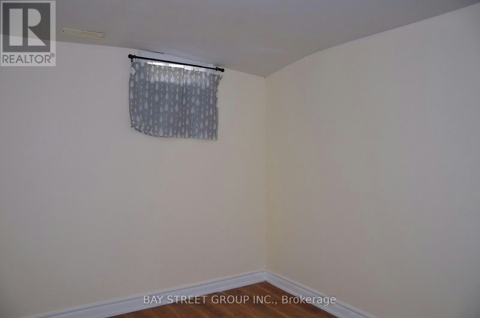 58 Alanbull Square, Toronto, ON, M1V 4M1 - 5