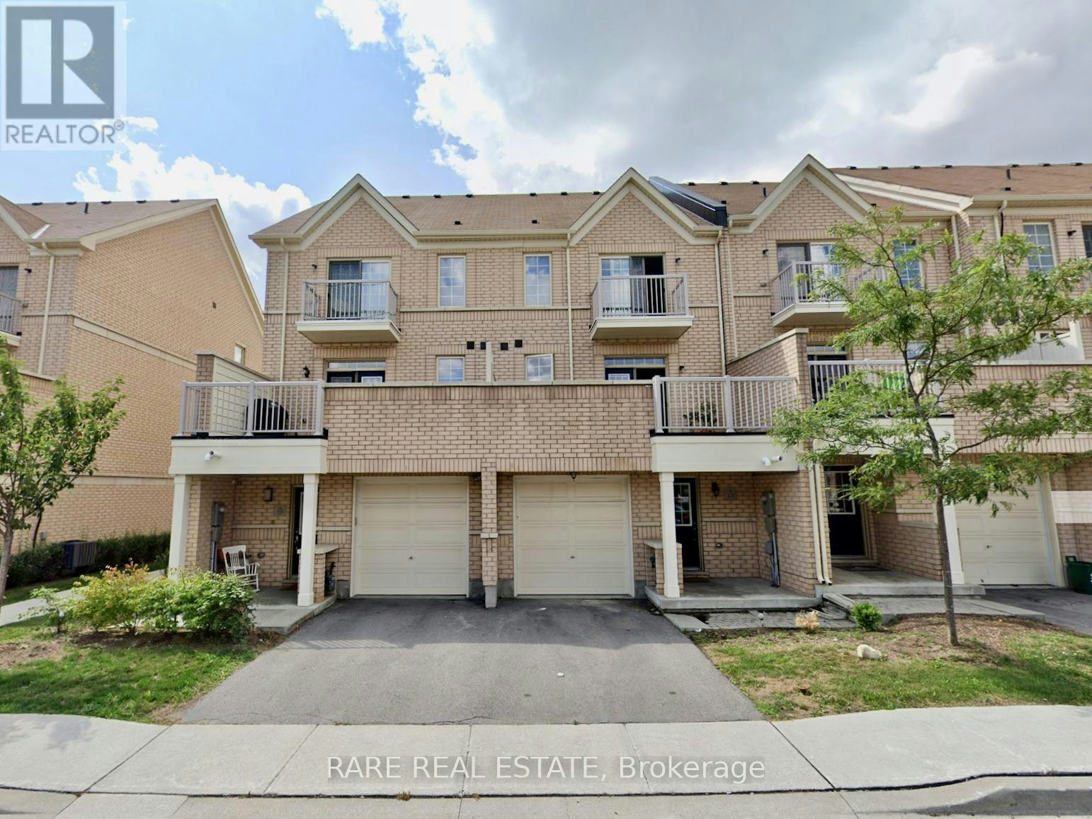 2-18 Cathedral High Street, Markham, ON, L6C 0P2