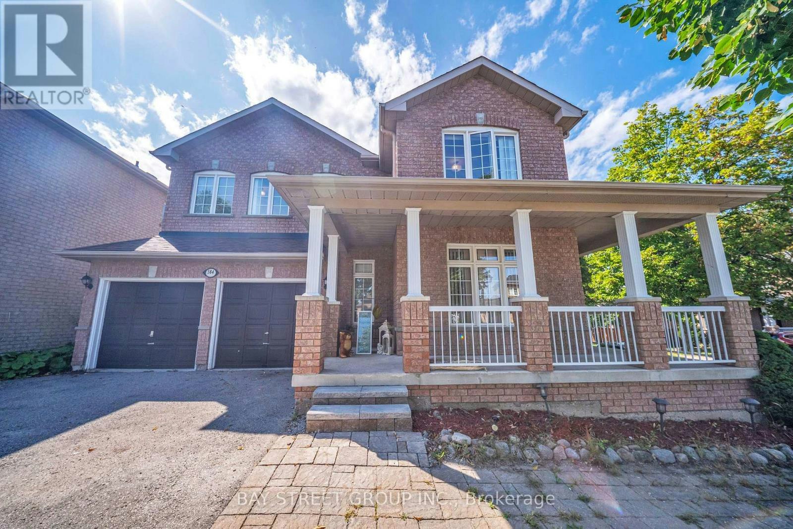 384 Spruce Grove Crescent, Newmarket, ON, L3X 2X3