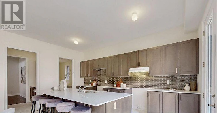 25 Joiner Circle, Whitchurch-Stouffville, ON, L4A 4W9 - 18