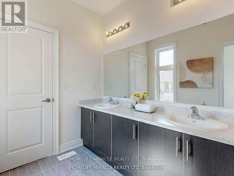 25 Joiner Circle, Whitchurch-Stouffville, ON, L4A 4W9 - 47