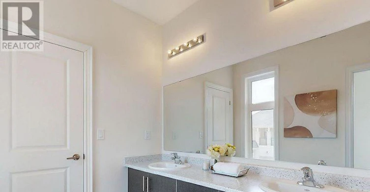 25 Joiner Circle, Whitchurch-Stouffville, ON, L4A 4W9 - 47