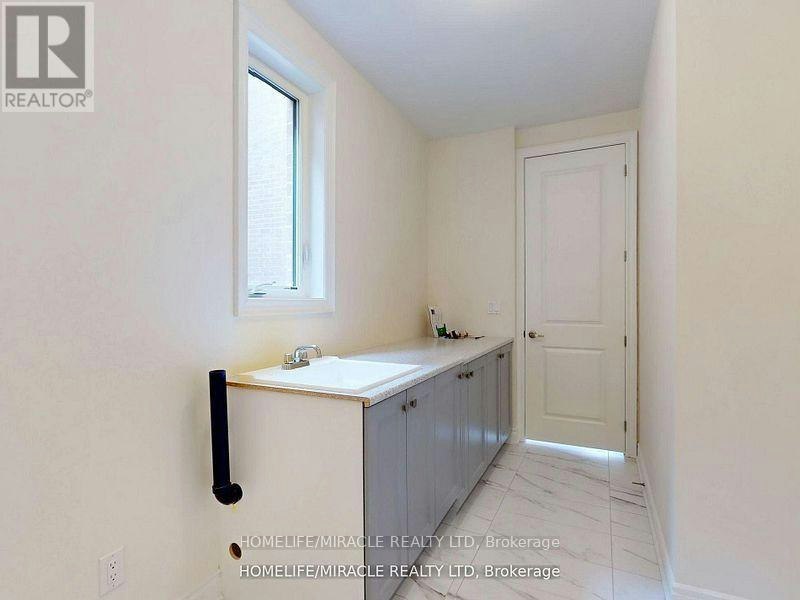 25 Joiner Circle, Whitchurch-Stouffville, ON, L4A 4W9 - 21