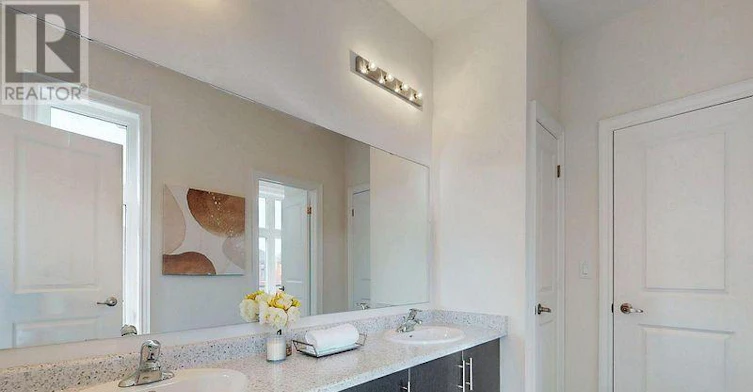 25 Joiner Circle, Whitchurch-Stouffville, ON, L4A 4W9 - 46