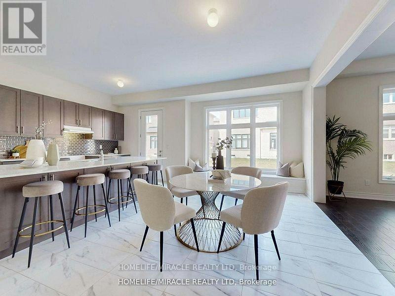 25 Joiner Circle, Whitchurch-Stouffville, ON, L4A 4W9 - 15