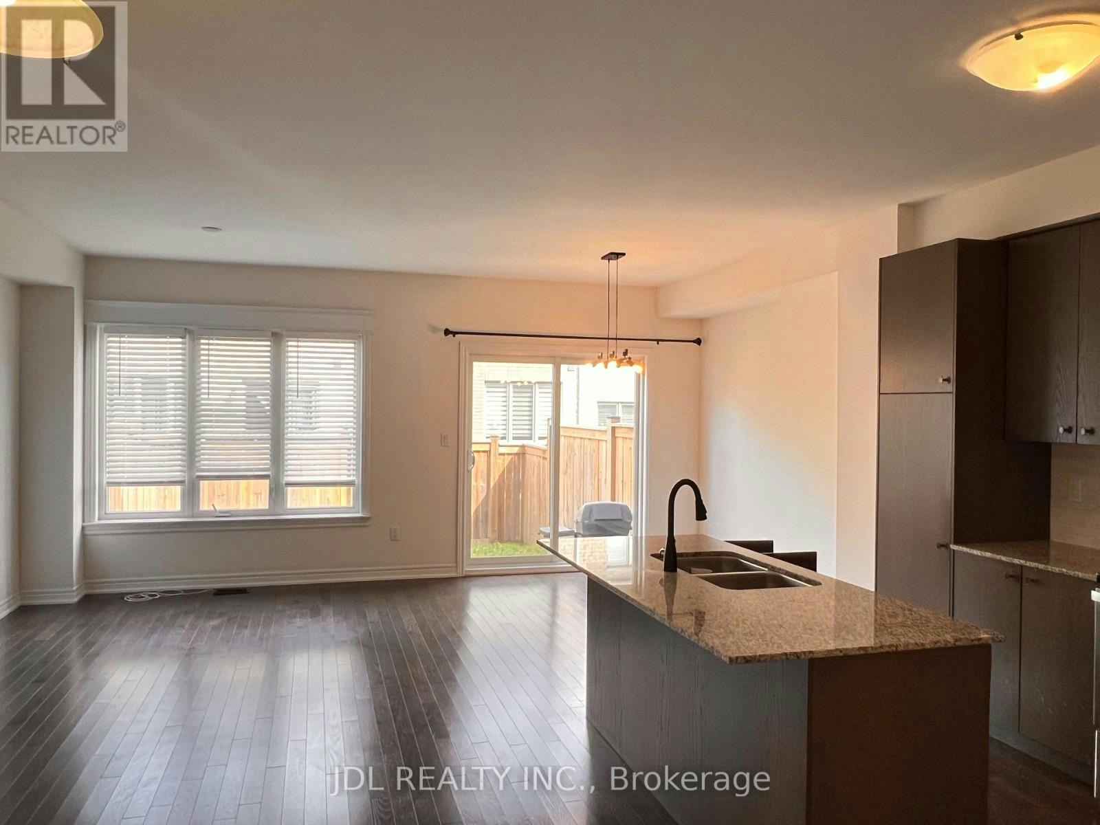 6 Twinflower Lane, Richmond Hill, ON, L4E 1E7 - 12