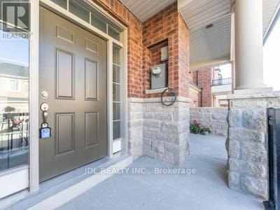 6 Twinflower Lane, Richmond Hill, ON, L4E 1E7 - 3