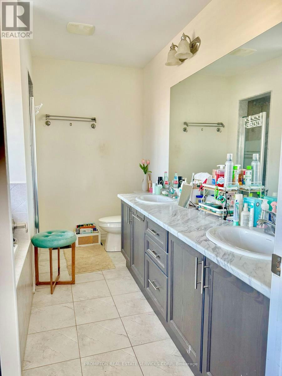 MASTER BEDROOM-33 Berryman Lane, Markham, ON, L6B 1M6 - 3