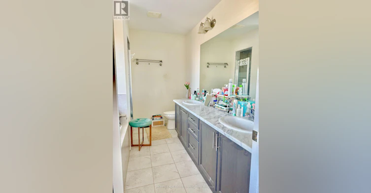 MASTER BEDROOM-33 Berryman Lane, Markham, ON, L6B 1M6 - 3