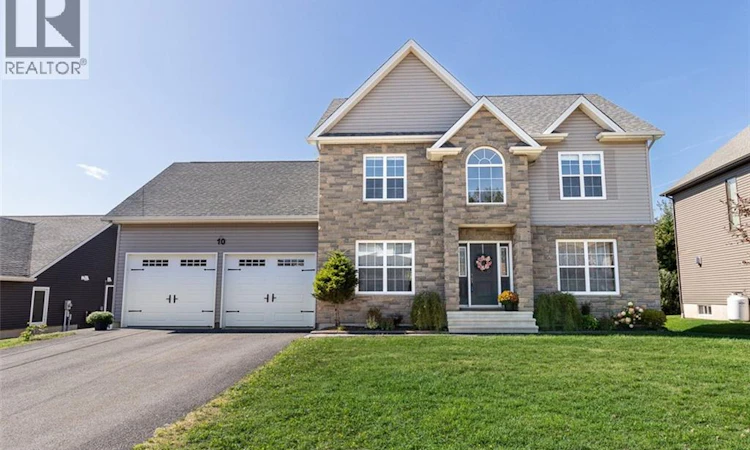 10 Turnberry Court