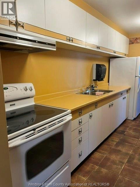 902-5125 Riverside Drive East, Windsor, ON, N8S 4L8 - 12