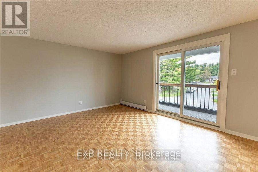 15 Jansen Road, Ottawa, ON, K2H 5W6 - 18